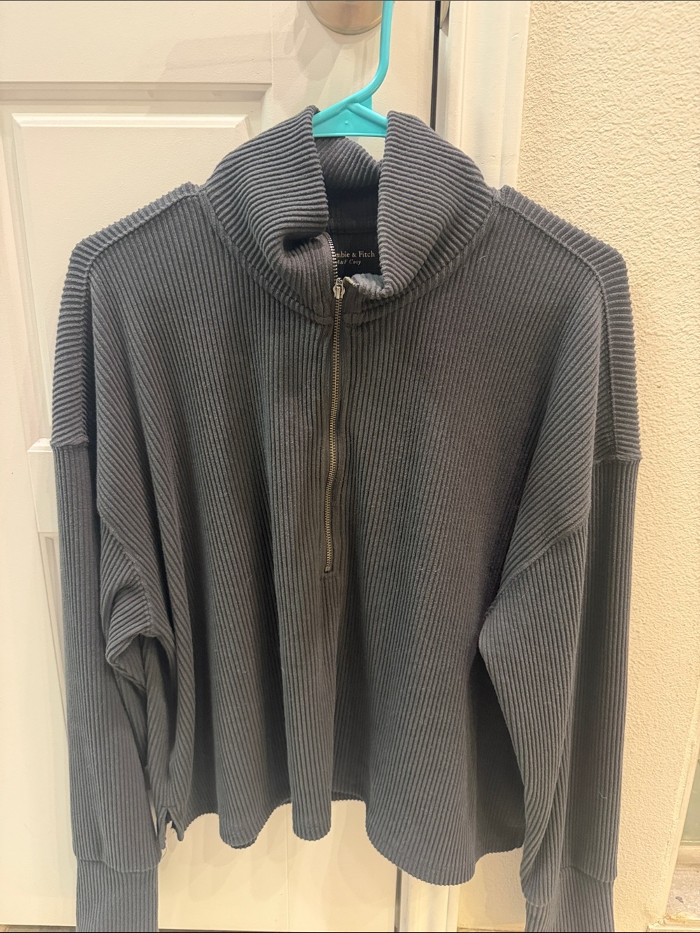 Abercrombie soft and cozy Ribbed Half-Zip Sweater - Gray